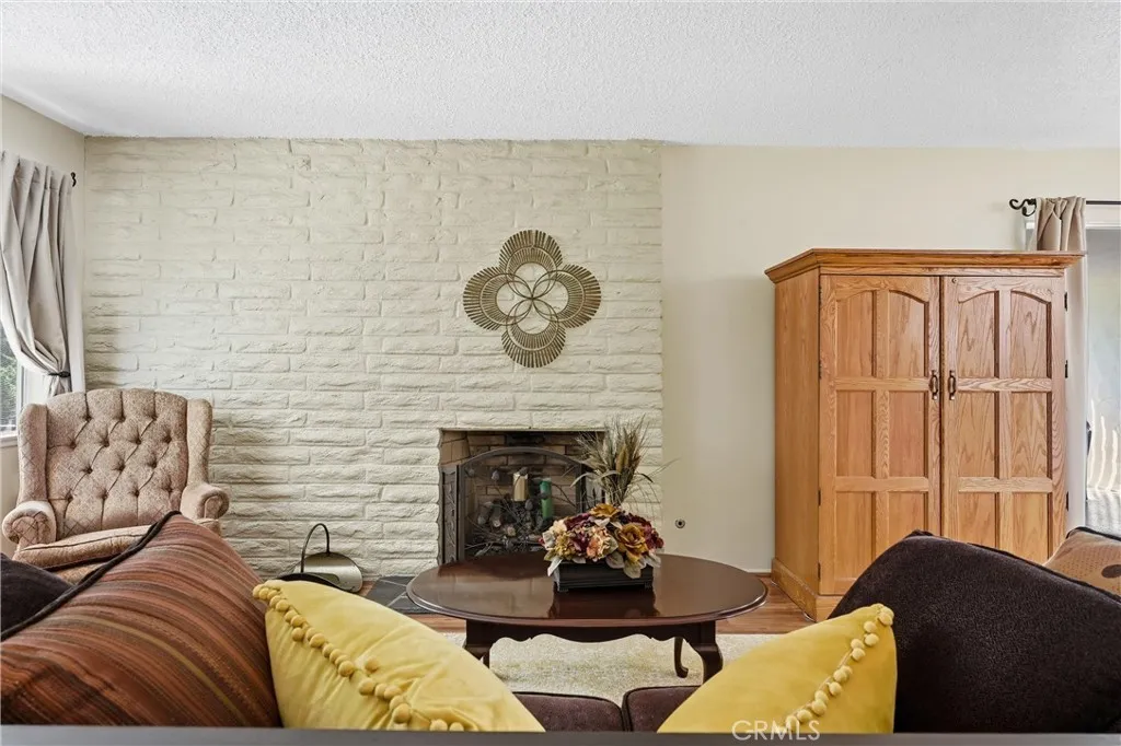 Photo #11: TR26014175 Listing: Photo #11