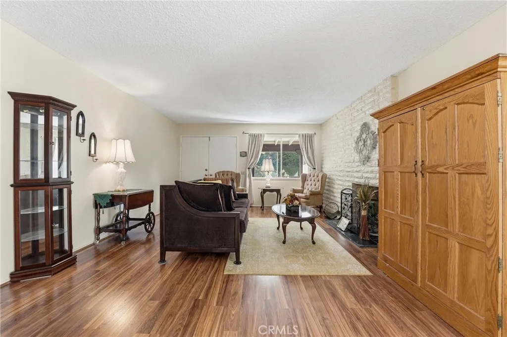 Photo #16: TR26014175 Listing: Photo #16