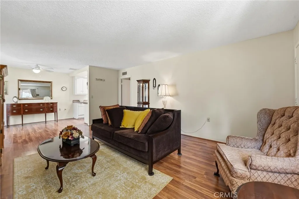 Photo #10: TR26014175 Listing: Photo #10