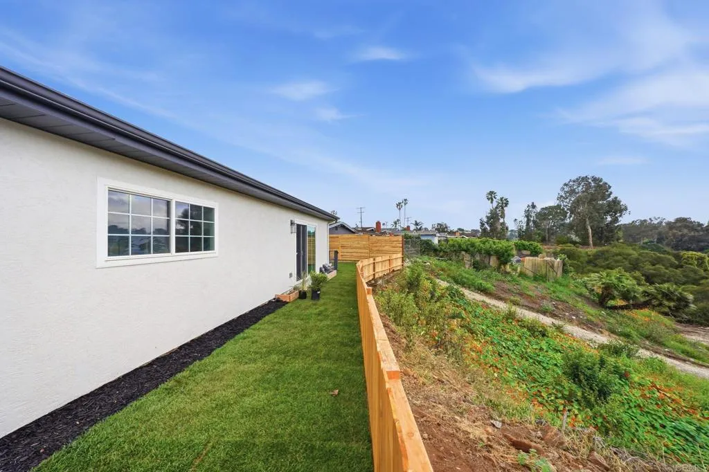 https://cdn.realtyfeed.com/cdn/127/306682081/61010a130d158707624f55d6ec7950d4.webp