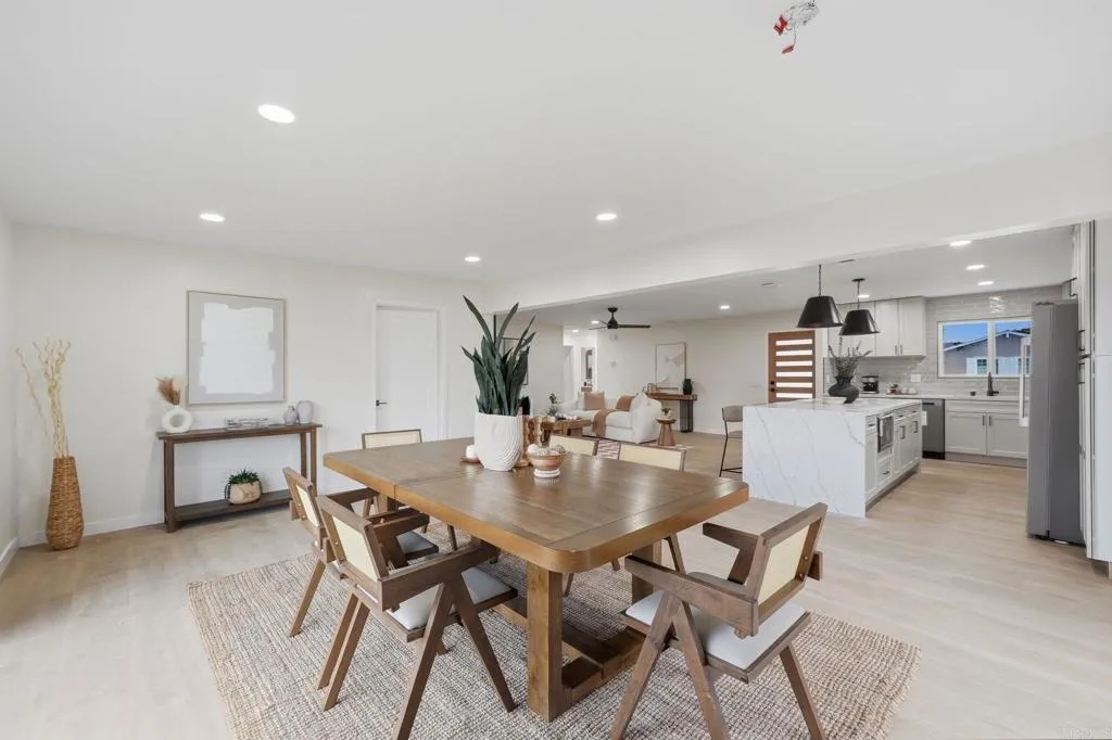 https://cdn.realtyfeed.com/cdn/127/306682081/a5d144efa7a2e1e7e387574a91381868.webp