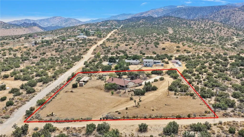 Pinon Hills, CA 92372