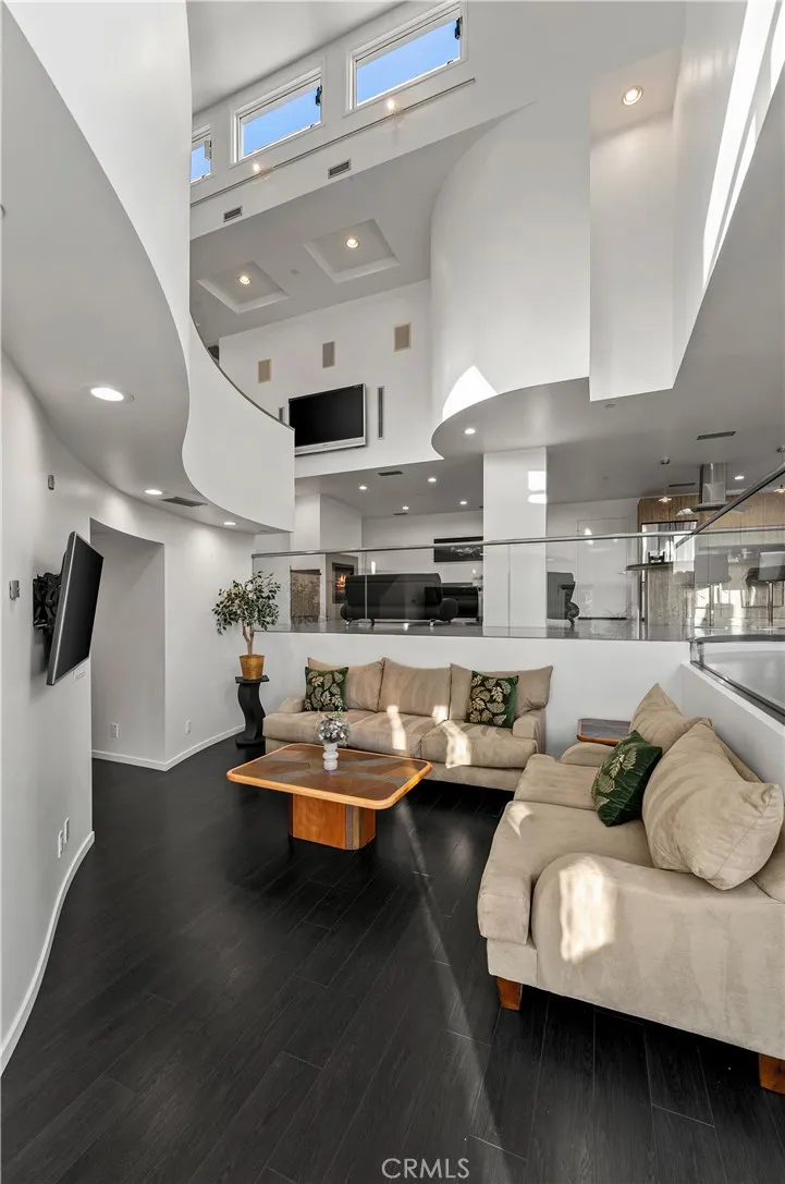 Anaheim Hills, CA 92807