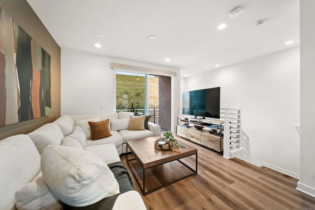 Photo #10: NDP2603175 Listing: Photo #10