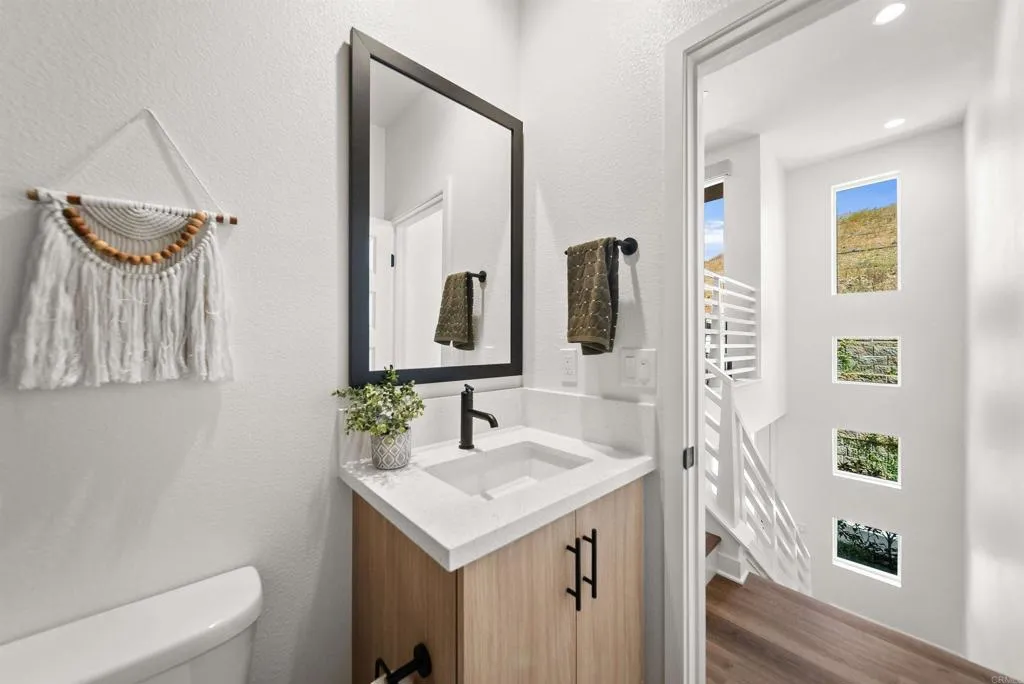 Photo #9: NDP2603175 Listing: Photo #9