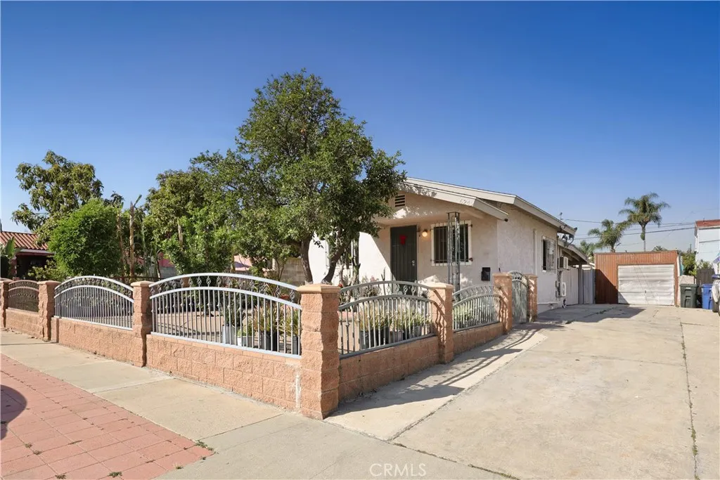 Huntington Park, CA 90255