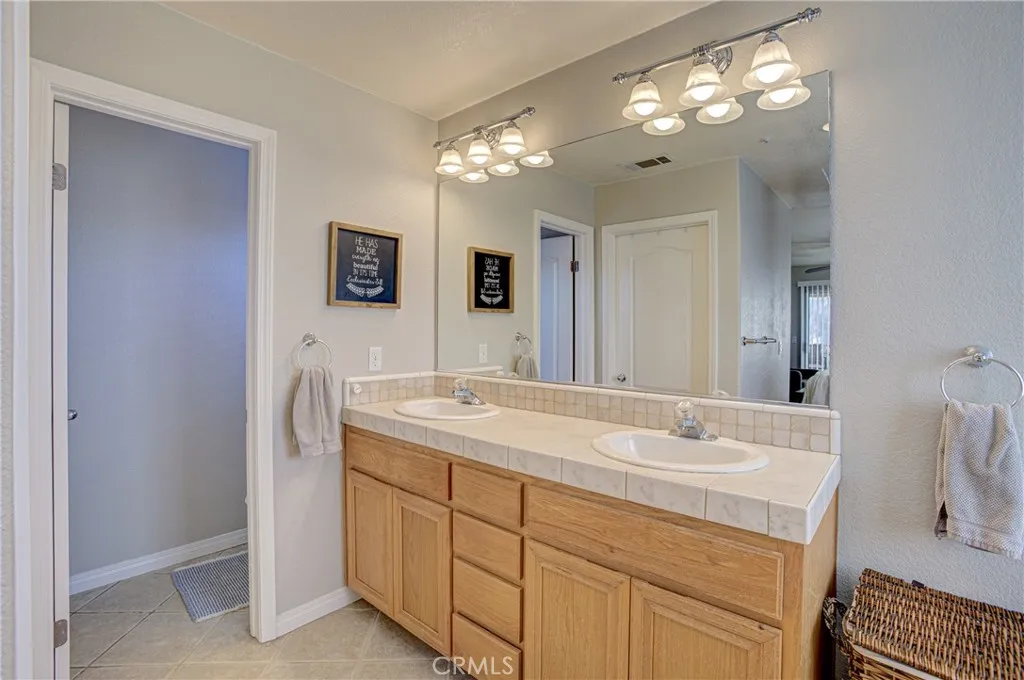 https://cdn.realtyfeed.com/cdn/127/306682228/69f6ecd1a5869e497ade4d15d54a4631.webp
