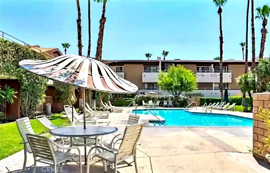 467 S Calle El Segundo Unit D3, Palm Springs, CA 92262 - Photo 4 of 14, Palm Springs, CA