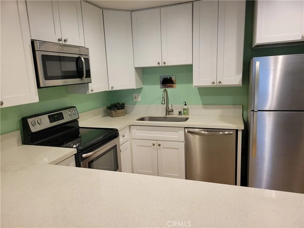https://cdn.realtyfeed.com/cdn/127/306682270/3a913a0848b820adb490d30c4103ed1b.webp