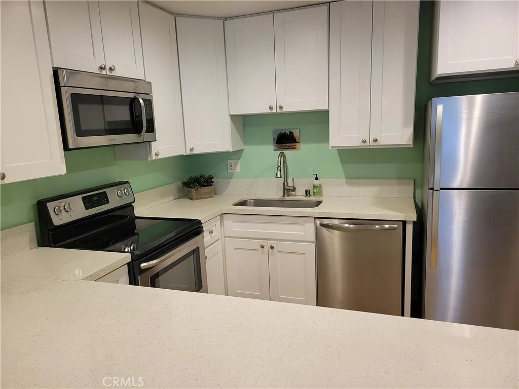 Photo #12: OC26071593 Listing: Photo #12