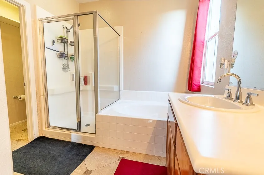 https://cdn.realtyfeed.com/cdn/127/306682272/83fb2631bbd1bd4f8a32d33a936b4504.webp