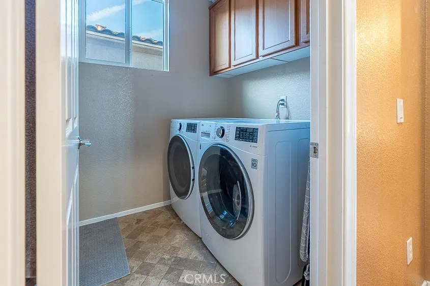 https://cdn.realtyfeed.com/cdn/127/306682272/8a4717e515d4ee4a18ace4a6b832c37d.webp