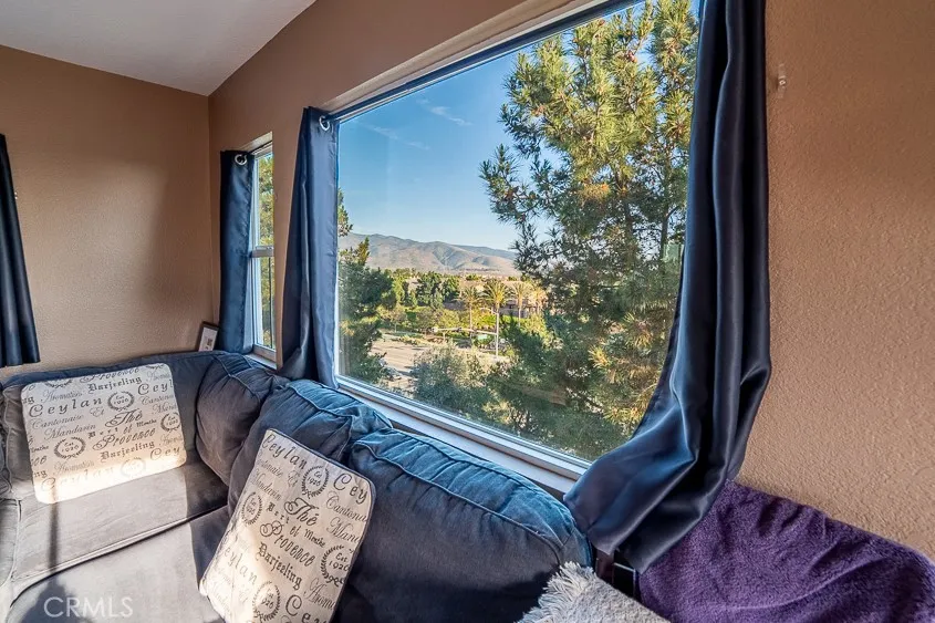 https://cdn.realtyfeed.com/cdn/127/306682272/905f4c9b1a3103ff14aceb3dc9ba7fce.webp
