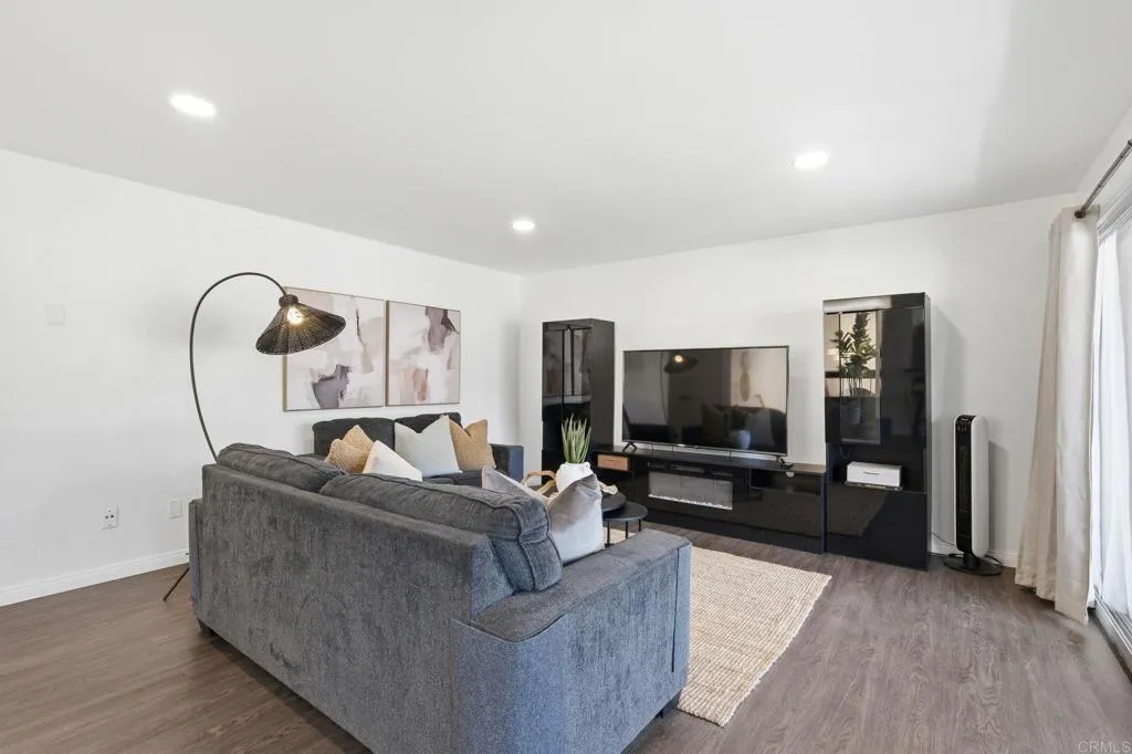 Photo #8: PTP2602477 Listing: Photo #8