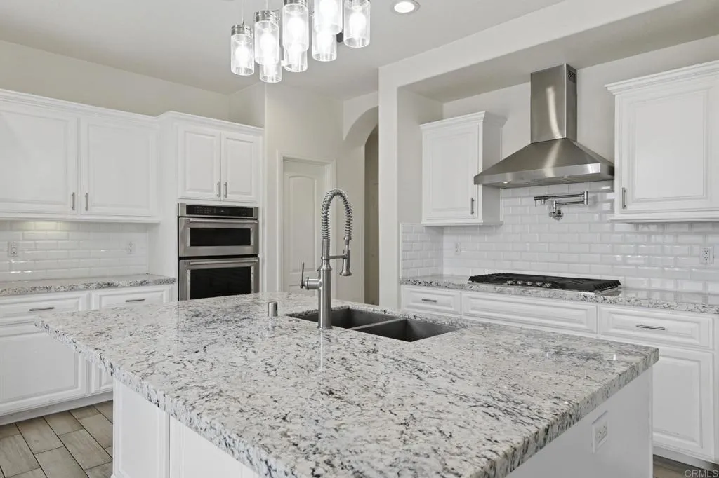 https://cdn.realtyfeed.com/cdn/127/306682373/42ba5e755f80accaed2130b82b688f6b.webp