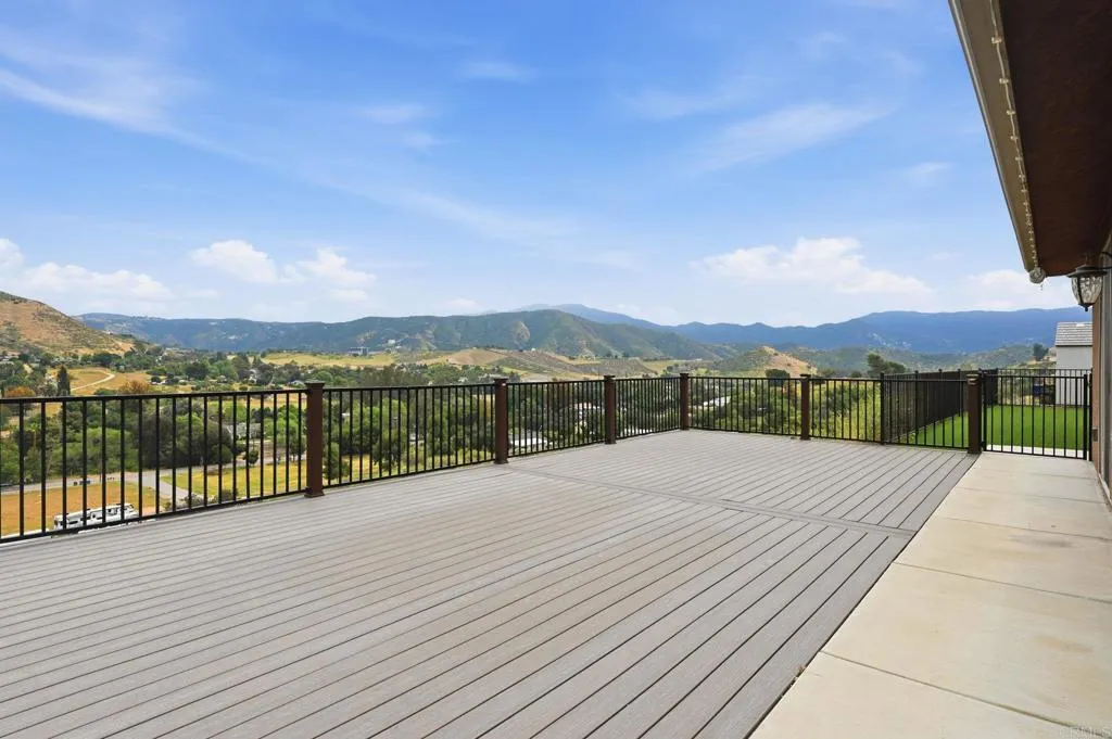 https://cdn.realtyfeed.com/cdn/127/306682373/859dd44aa4b3c20836afa21115b9d9d7.webp