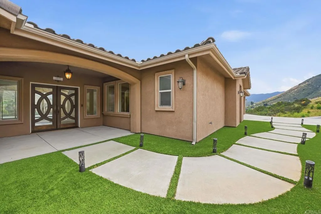 https://cdn.realtyfeed.com/cdn/127/306682373/c78e579630f7245c85a83a1de72ae5ff.webp