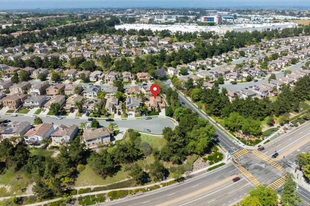 https://cdn.realtyfeed.com/cdn/127/306682395/14f6b02ba45770edfecccad23417f5b5.webp