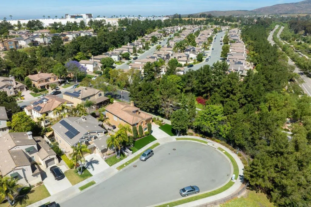 https://cdn.realtyfeed.com/cdn/127/306682395/687bbe75a84102e06b71195b93ccb3d1.webp
