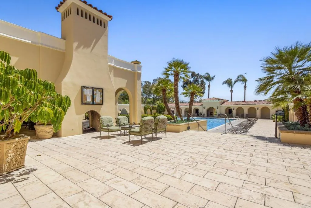 https://cdn.realtyfeed.com/cdn/127/306682395/6fdb686bd383e8ec1ebe1eb96bf9583c.webp