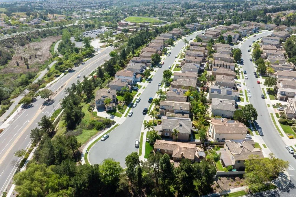 https://cdn.realtyfeed.com/cdn/127/306682395/ff8a6d16687f2920b64efee94d6cb172.webp