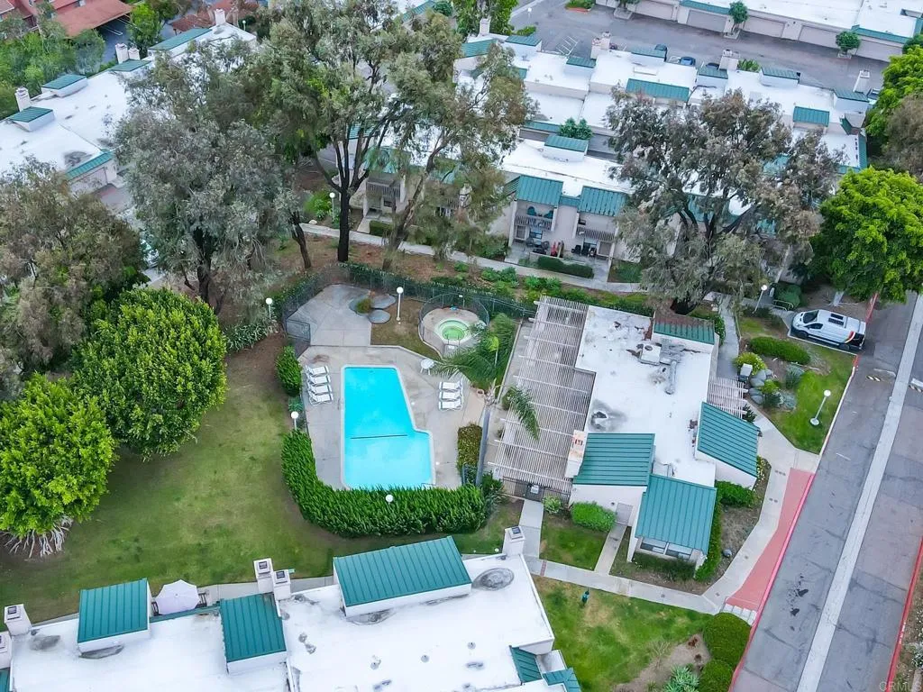 https://cdn.realtyfeed.com/cdn/127/306682403/9950c0d7e7052fba8ced9ba04010d70c.webp