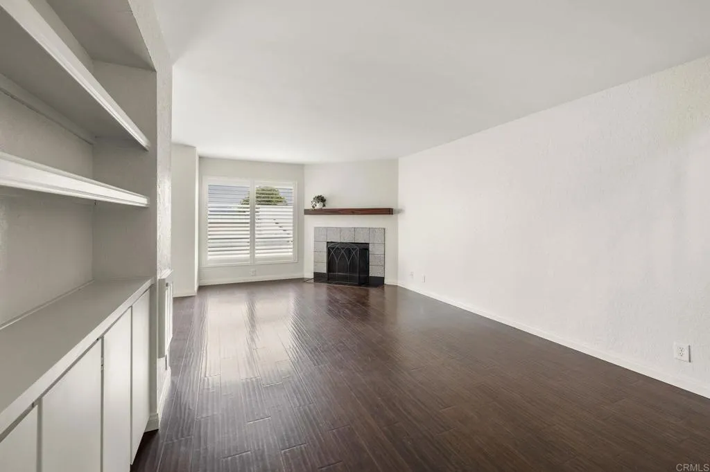https://cdn.realtyfeed.com/cdn/127/306682403/a9559734712f1a155b6ed7add84a0301.webp