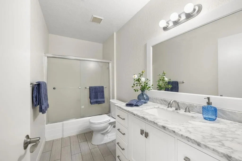https://cdn.realtyfeed.com/cdn/127/306682403/ccb53f2bc5888d530d3d1525cc9b53fb.webp