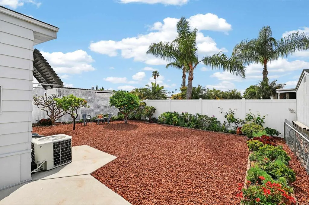 https://cdn.realtyfeed.com/cdn/127/306682414/725c385831af5d8c186f9763440e396c.webp