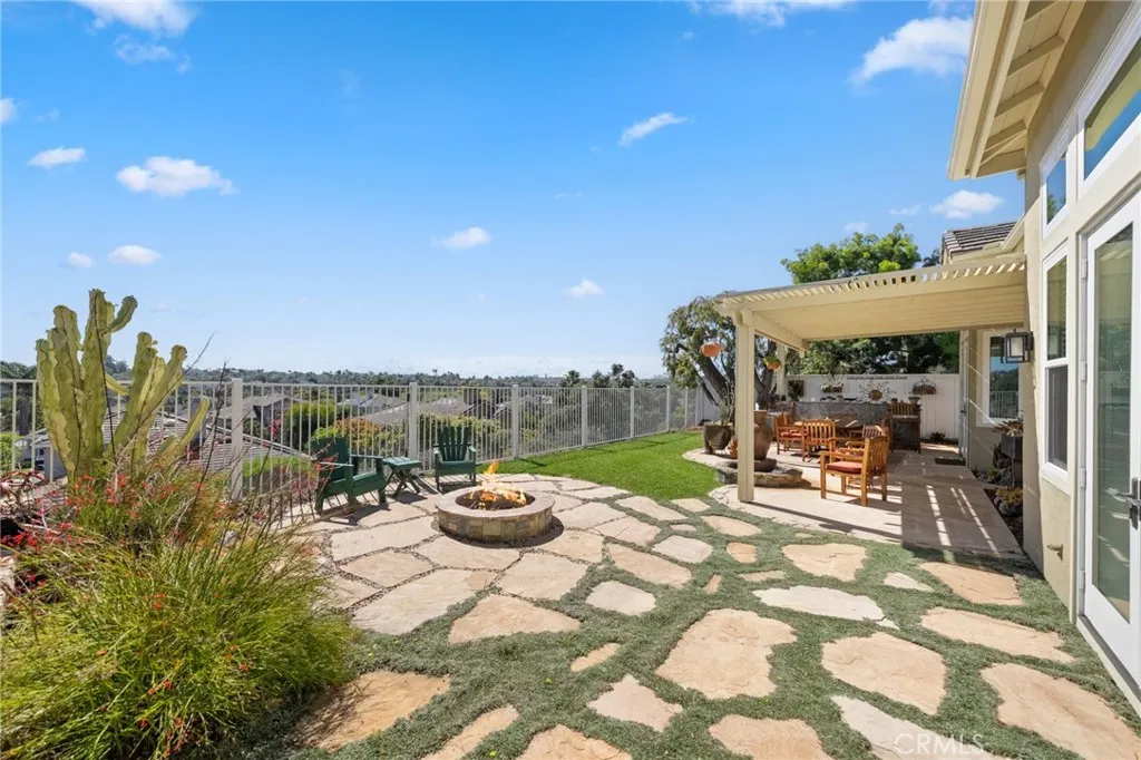 https://cdn.realtyfeed.com/cdn/127/306682426/d8cf6092e6ccf142abdbb292eeac293f.webp