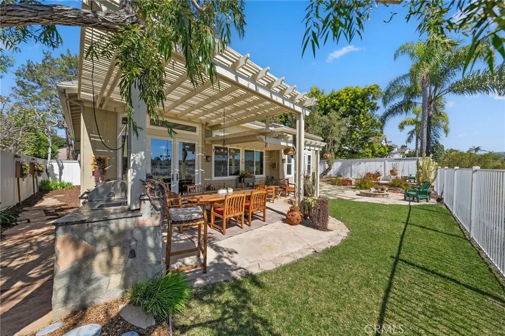https://cdn.realtyfeed.com/cdn/127/306682426/dc7cde6290eb5c185aa224178a982161.webp