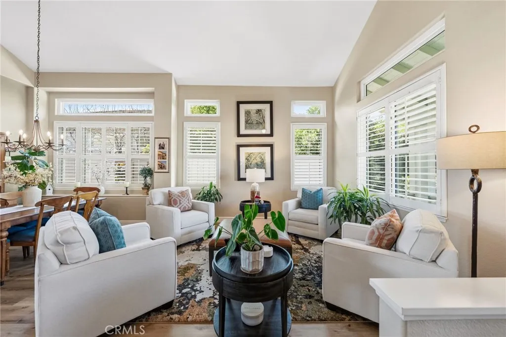 https://cdn.realtyfeed.com/cdn/127/306682426/e00d9b05e2ec3cfeeb49bb183bfb91a2.webp