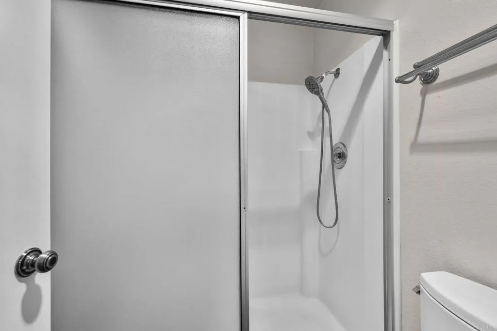 https://cdn.realtyfeed.com/cdn/127/306682509/bb04737c5be724d3ab16c8f1c8bdfdaf.webp