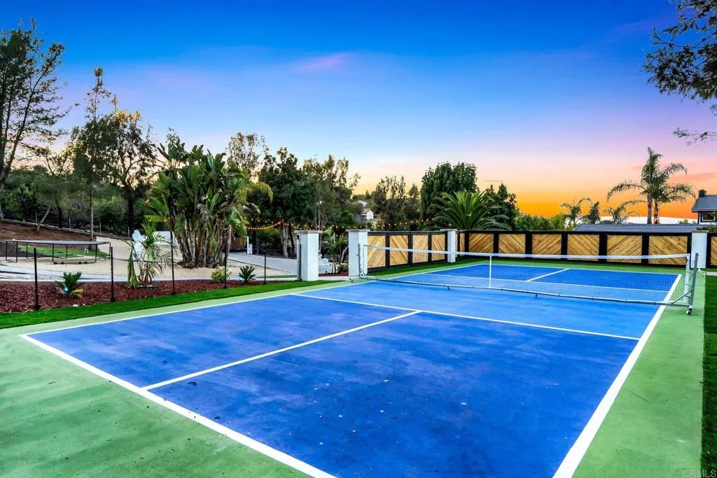 https://cdn.realtyfeed.com/cdn/127/306682563/15d7d0db6676ab89eddf24c04c9d7638.webp