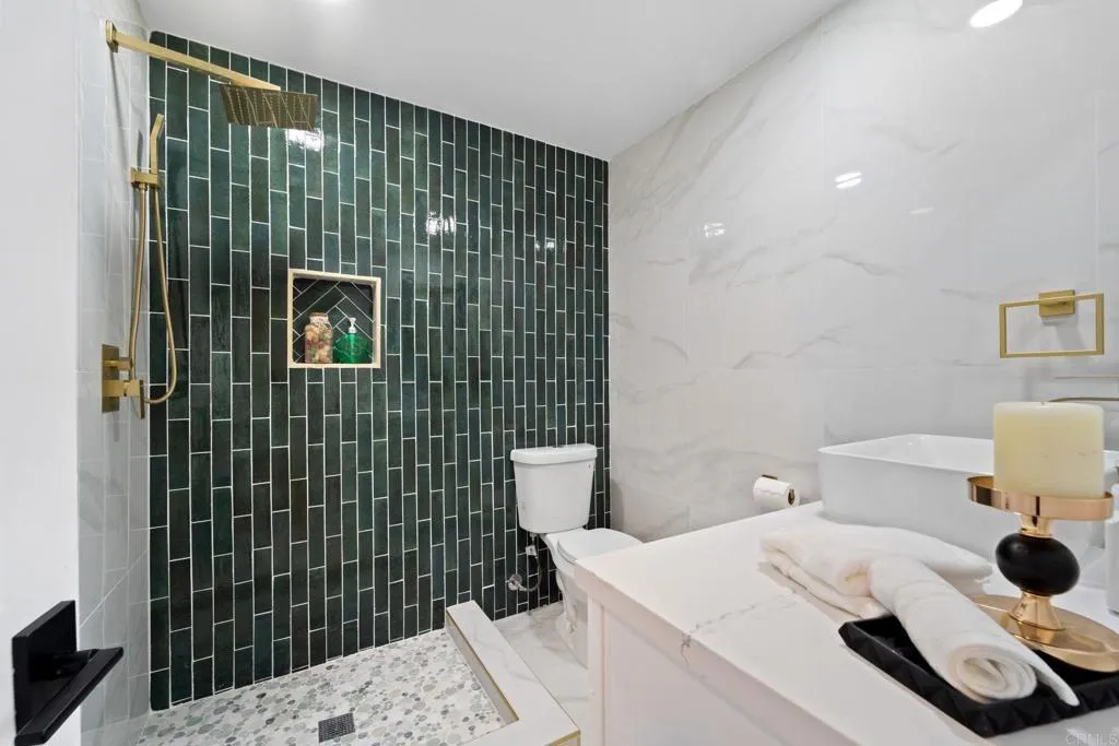 https://cdn.realtyfeed.com/cdn/127/306682563/2736f57d1570984b6489b69df225a690.webp