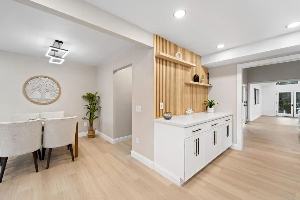 https://cdn.realtyfeed.com/cdn/127/306682563/7603f51c44af607a24e57a917b14adb8.webp