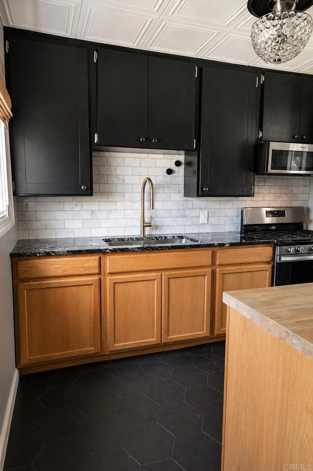 https://cdn.realtyfeed.com/cdn/127/306682648/364f4ef3dd32db8ecf3970a426de2931.webp
