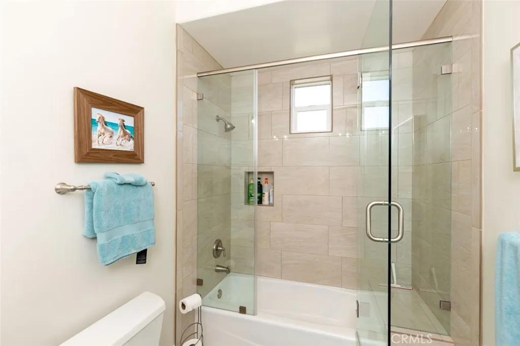 https://cdn.realtyfeed.com/cdn/127/306682659/75e696c08c9aa174d1cc52555b4a2961.webp