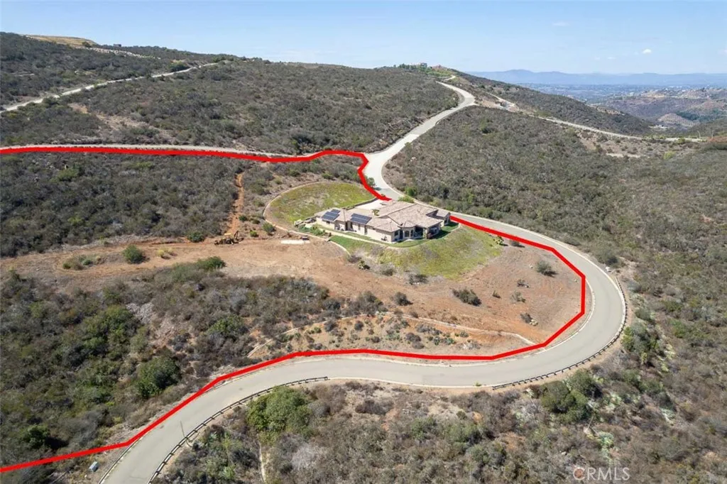 https://cdn.realtyfeed.com/cdn/127/306682659/7afa3d7fc49cb7b6de9a53a1520e14c7.webp