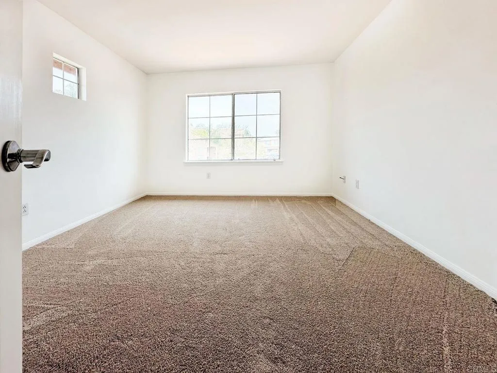 https://cdn.realtyfeed.com/cdn/127/306682775/2b24d426fc96812396a5b8553b9bfa36.webp
