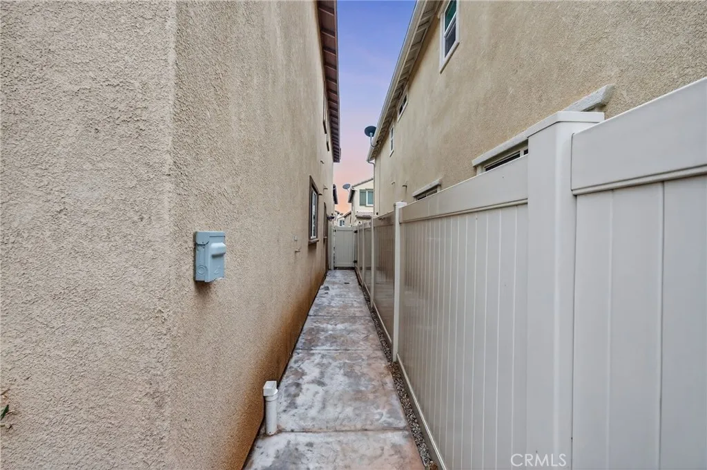 https://cdn.realtyfeed.com/cdn/127/306682795/39ff252ef3afe6c7cc509514c5159116.webp