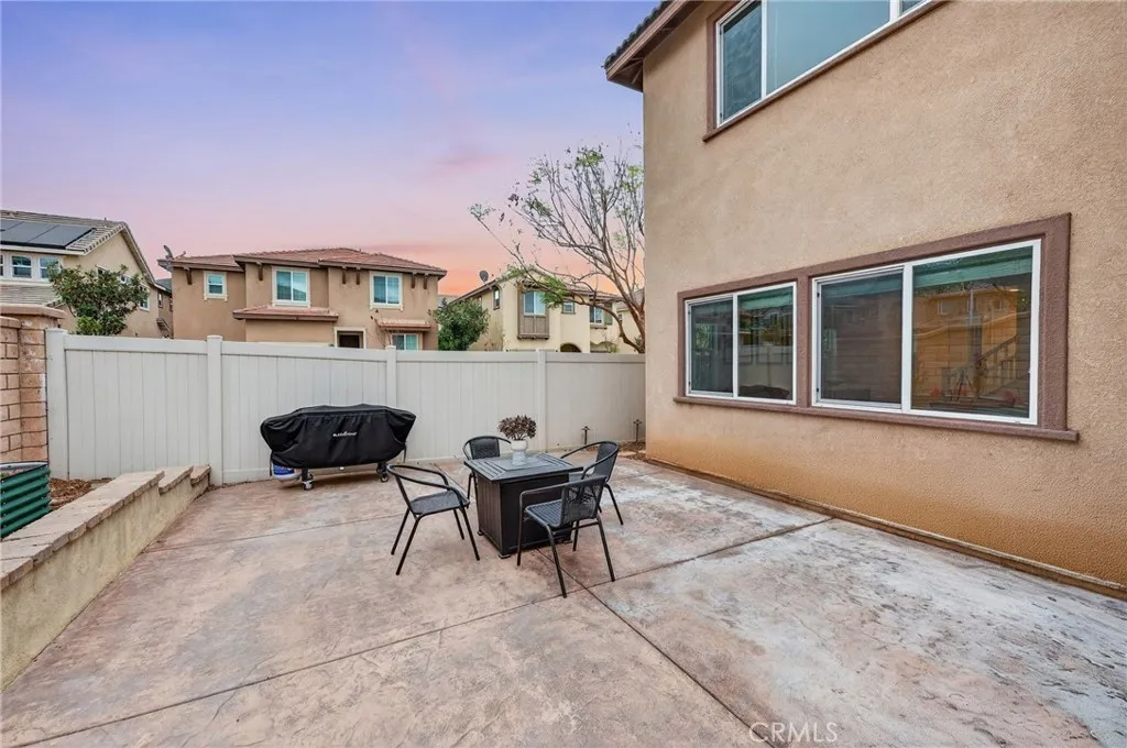 https://cdn.realtyfeed.com/cdn/127/306682795/497467894d56a26ee6bc16ed6a686cc3.webp