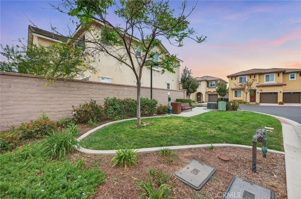 https://cdn.realtyfeed.com/cdn/127/306682795/5a6f74b1a26f6e37995eba192a842c87.webp