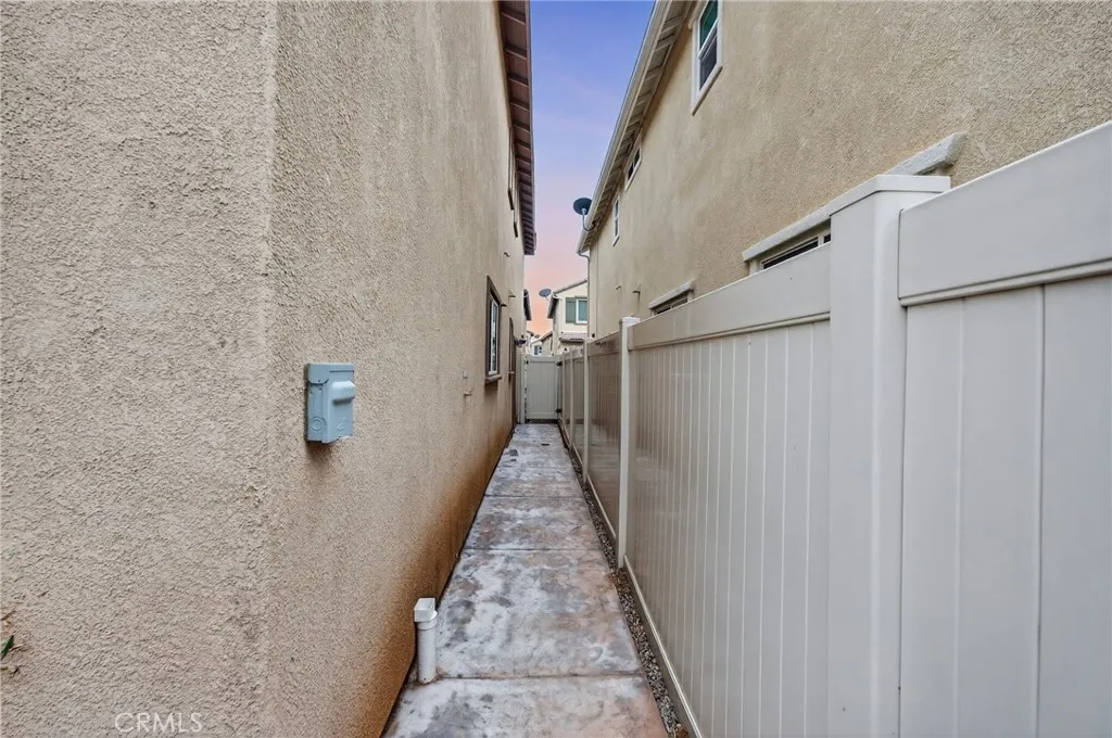 https://cdn.realtyfeed.com/cdn/127/306682795/a345eb93679754f85e1f21651cff3da8.webp