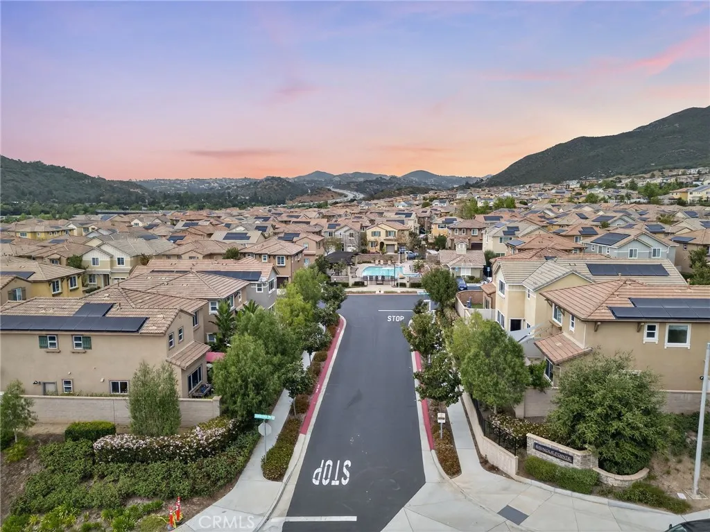 https://cdn.realtyfeed.com/cdn/127/306682795/b5b2f9dbde01bda5ed88f81845ed7c6c.webp