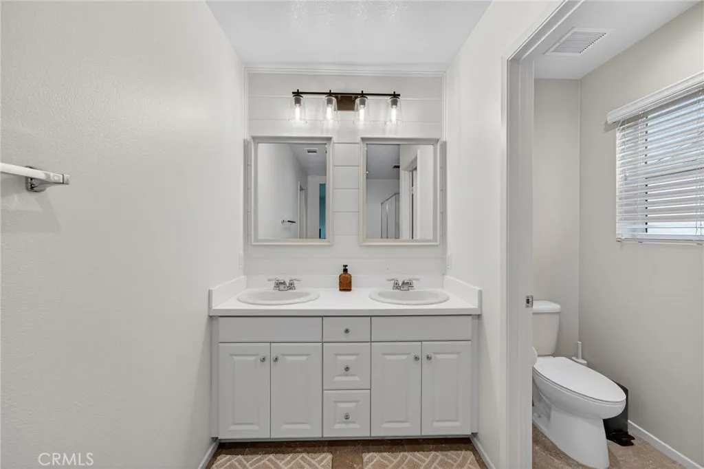 https://cdn.realtyfeed.com/cdn/127/306682795/cdb7a52b7d802edc01fcef17b55f7688.webp