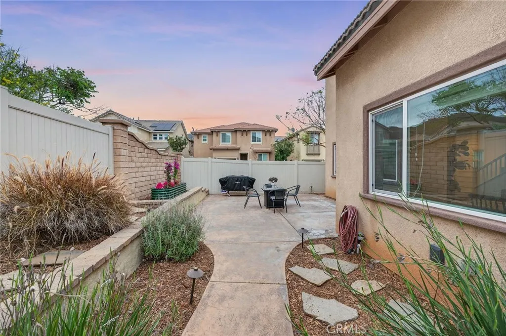 https://cdn.realtyfeed.com/cdn/127/306682795/d50c3f668c40c374d7014f745fc4d651.webp