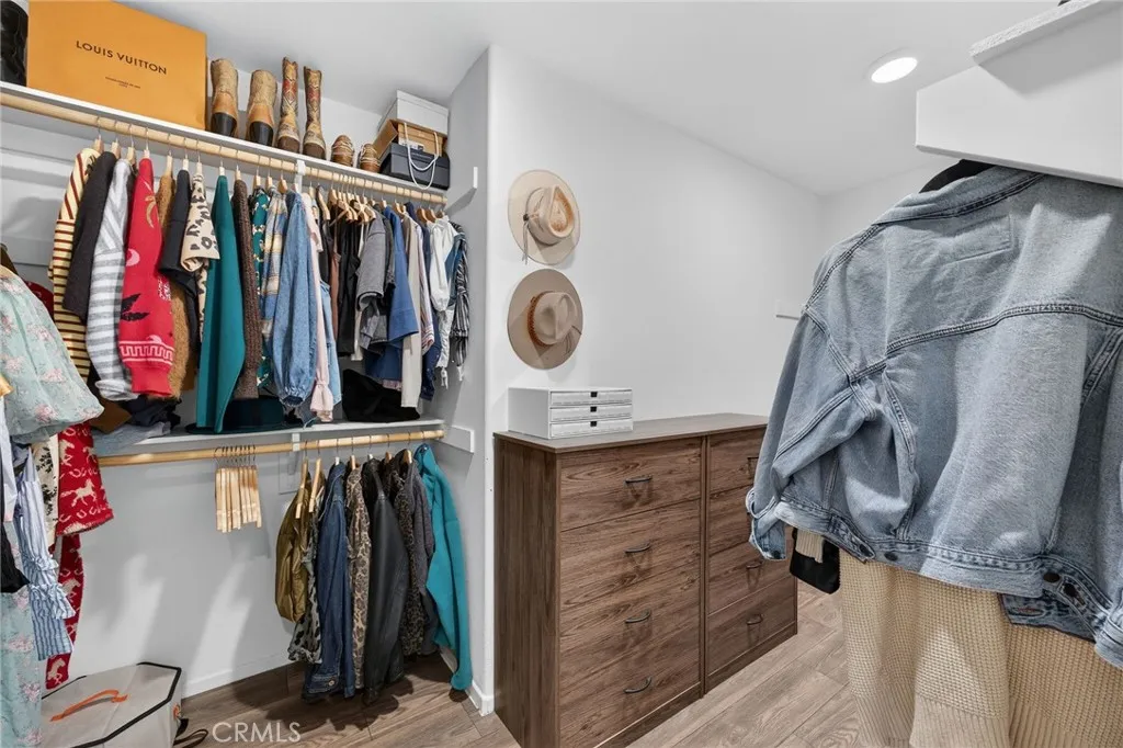 https://cdn.realtyfeed.com/cdn/127/306682795/e901f08018e7b136e0a0e93af7355b35.webp
