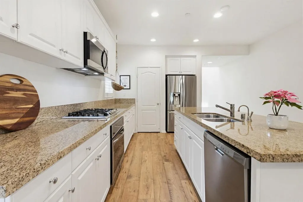 https://cdn.realtyfeed.com/cdn/127/306682905/0f1421de30f57d7609ecf925aeaaf7c0.webp