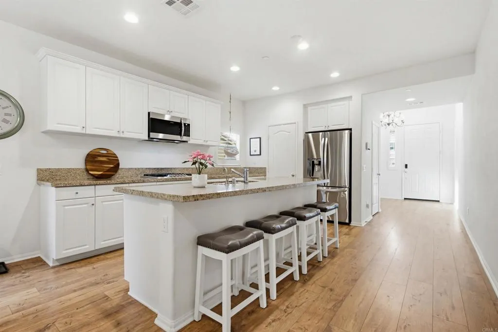 https://cdn.realtyfeed.com/cdn/127/306682905/fe4d69027b37905ad985b4944dbc0a0b.webp